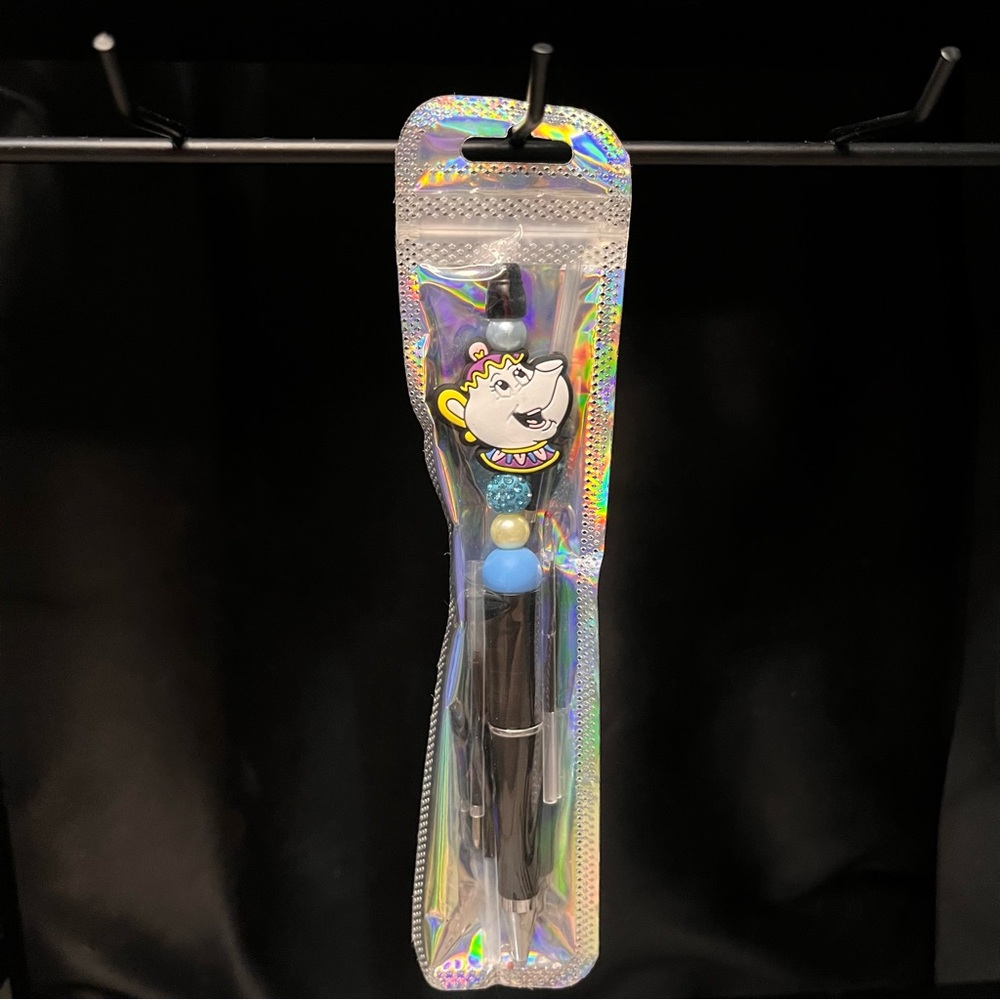 Mrs. Potts Focal Bead Pen